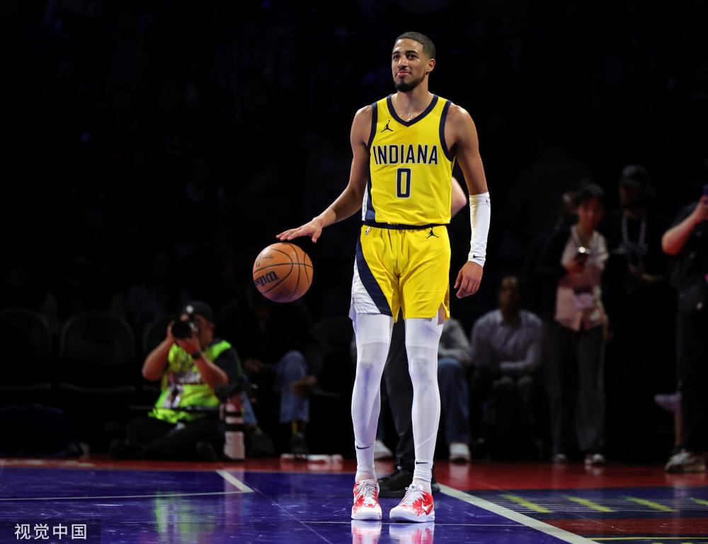 对球迷作出 对球迷作出